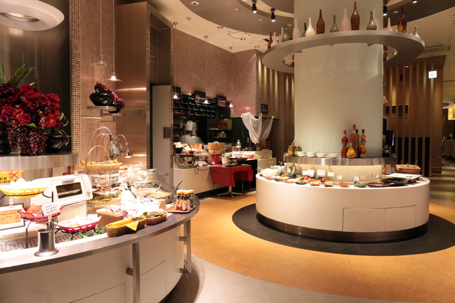 全国55店でグランドメニューに！