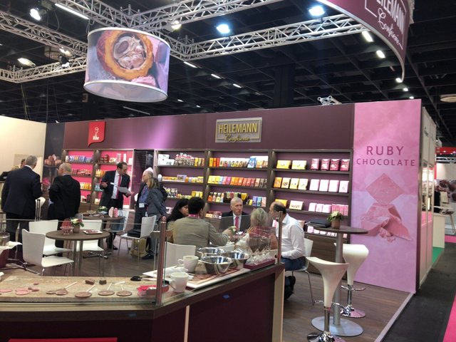 成城石井の“ルビーチョコレート”