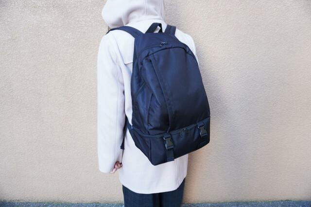 身長158cmの筆者が背負ってみたところ