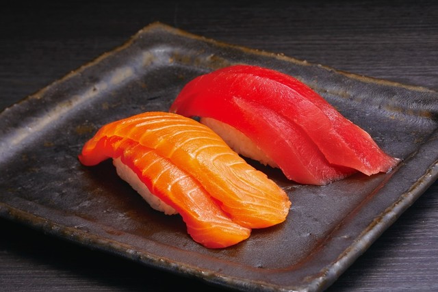 二重ネタ　イメージ　マグロ・サーモン