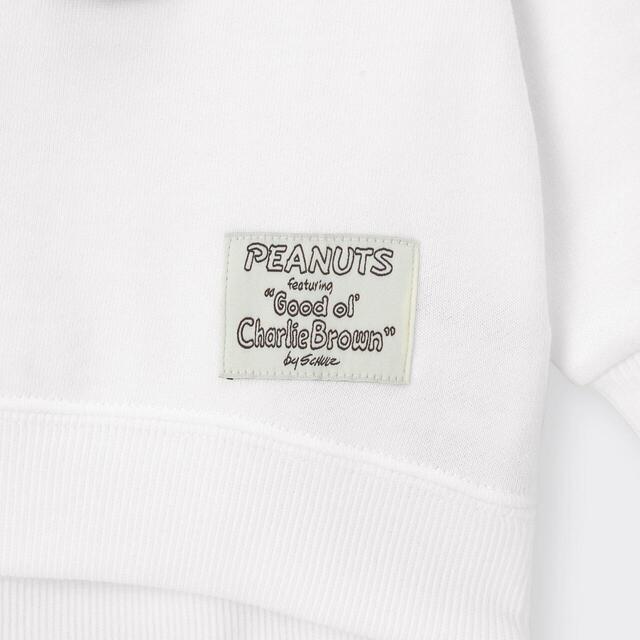 GU「PEANUTS」カンタンスウェットプルオーバー ¥1,290