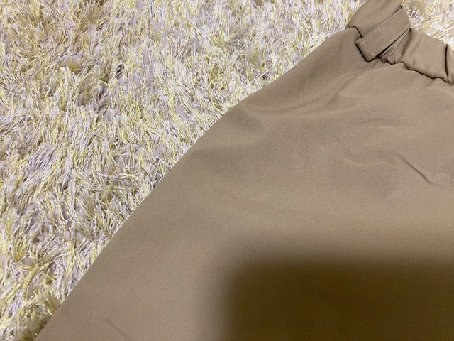 【ワークマン イナレムライトウォームパンツ】テカリがない素材で高見えします