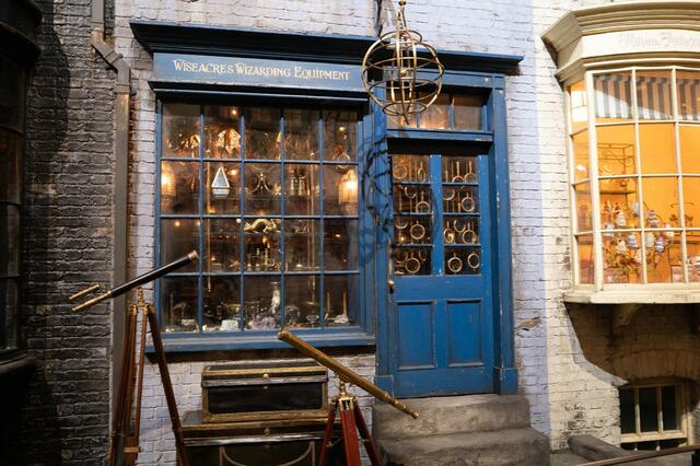 ダイアゴン横丁|ワーナー ブラザース スタジオツアー東京 メイキング・オブ・ハリー・ポッター