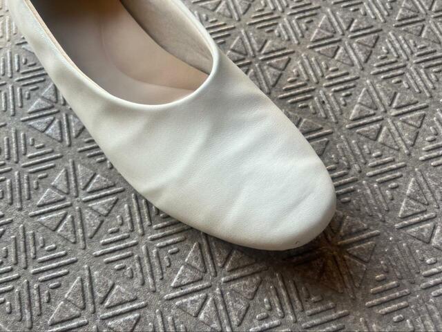 【拭くノ助 スニーカークリーナーシート】（After）うっすらついていた泥などの汚れが落ち、簡単にキレイになりました