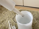 【ニトリ ランタンになるコードレス加湿器】最初に使う時は、給水スポンジを30秒ほど水につけて給水させる