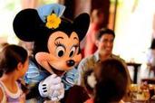【ハワイでディズニー】ミッキーたちと楽しい朝を! 大人気マカヒキ“キャラクター・ブレックファスト”徹底ガイド