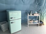 【シュガービーチ大洗】ドームテント内の冷蔵庫や備品