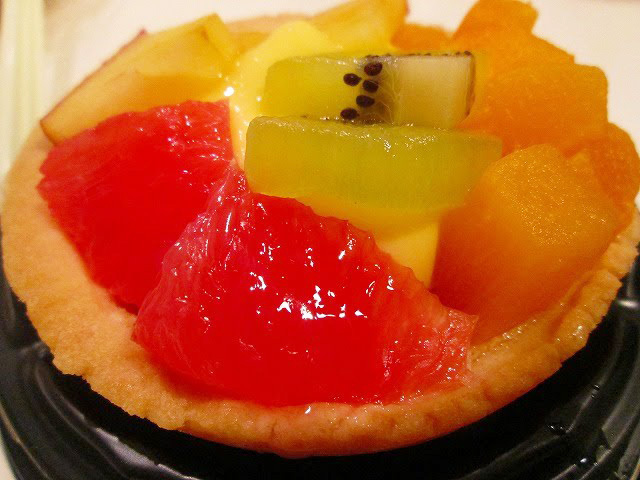 彩りフルーツタルト（ファミリーマート）