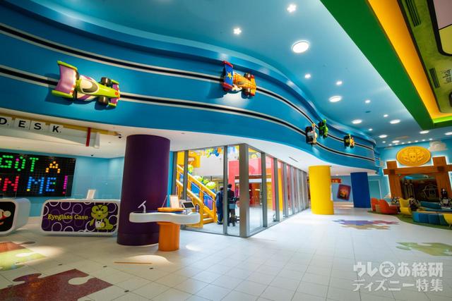 東京ディズニーリゾート・トイ・ストーリーホテル「ロビー」