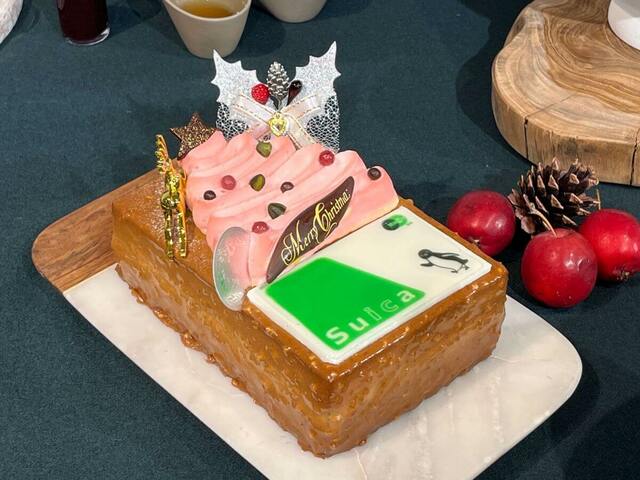 カファレル「ナターレノッチョーレ」縦13×横11×高さ5cm 5,400円 (C)Chiharu Sakazaki / JR東日本/ DENTSU Suica by JR東日本SuicaはJR東日本の登録商標です。