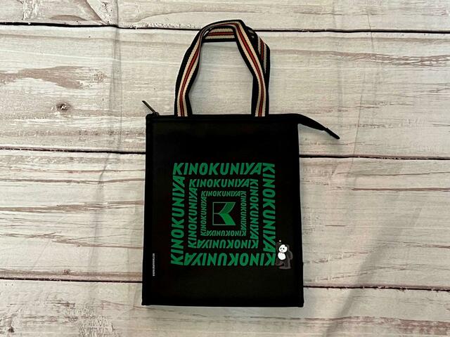 ブラック×グリーンがおしゃれな保冷・保温バッグ♪