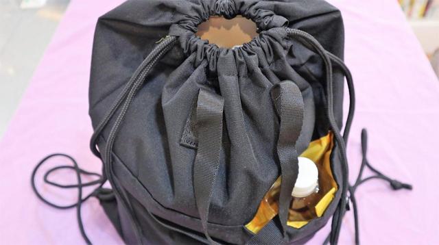 【IKEA VARLDENS ヴェルデンス ジムバッグ】口のひもを絞ってみたところ