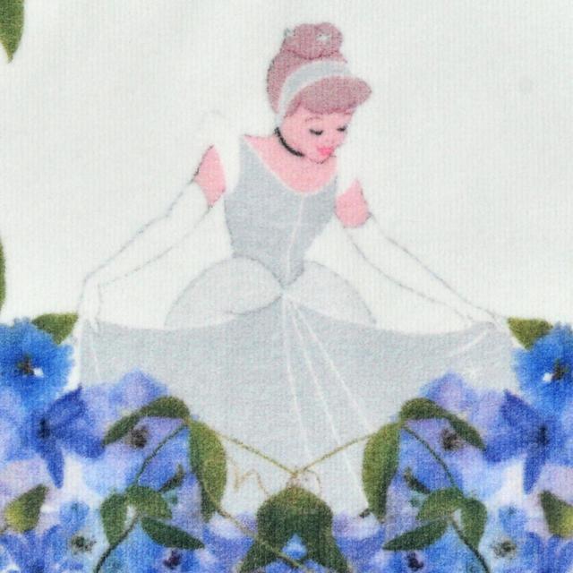 シンデレラ ミニタオル/価格660円 (税込)、サイズ:縦約25×横25(cm)、素材:綿