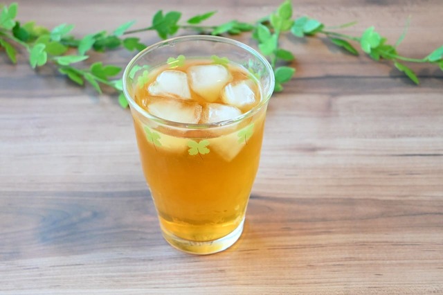 【簡単ティーアレンジ】ジャルダン ルージュで作るティースパークリング