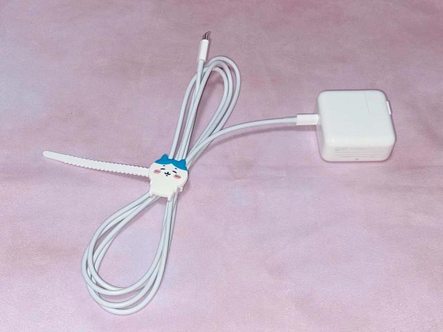 【キャンドゥ】PCの充電コードもスッキリまとまります♪