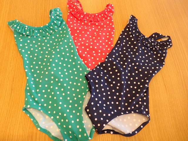 どこかなつかしいレトロな水着