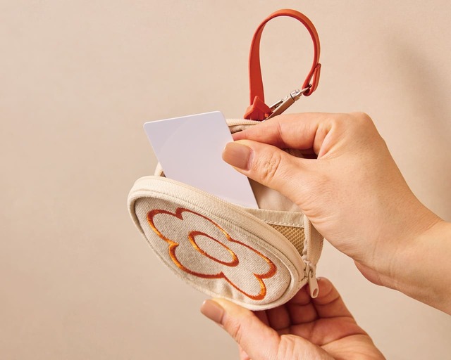 【マリークヮント×Biop】「ストラップ付きキャンバスミニポーチ」ICカードが入る！