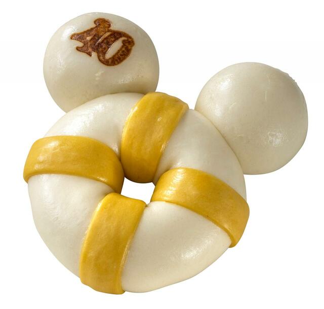 ミッキーうきわまん（チキン） 750円｜東京ディズニーリゾート40周年“ドリームゴーラウンド”スペシャルメニュー