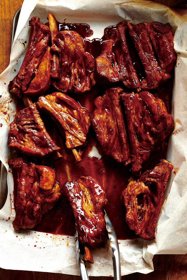 特製スペアリブ