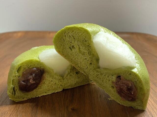 KAMOGAWA BAKERY「抹茶あんこもちベーグル」