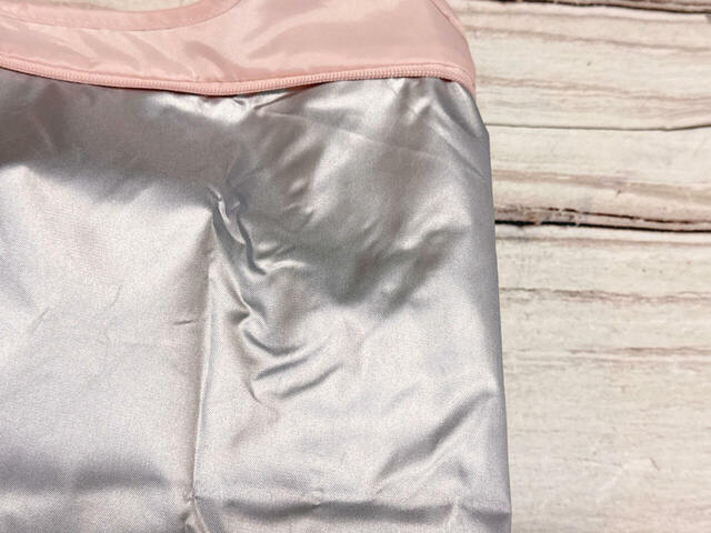 内側は保温・保冷機能付きで、食材の温度をしっかりキープ！