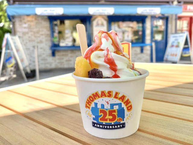 「ソドー島ミニサンデー マンゴー＆ブルーベリー」（600円）