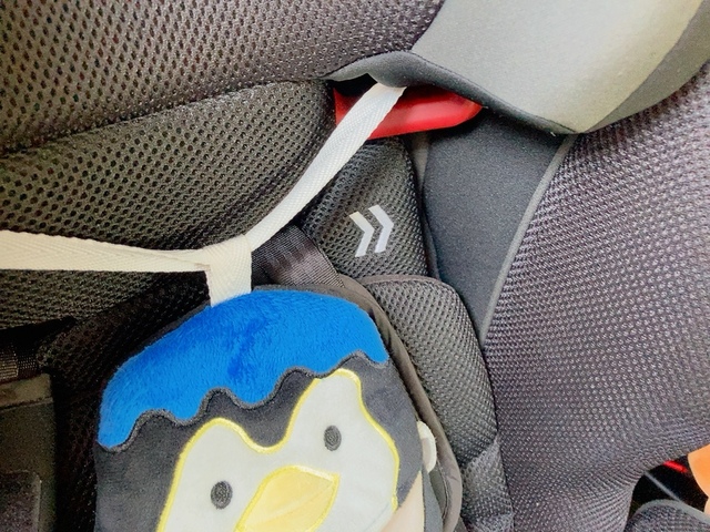 【ラッキー工業 保冷＆保温シート】チャイルドシートなどにもこの紐で固定できます