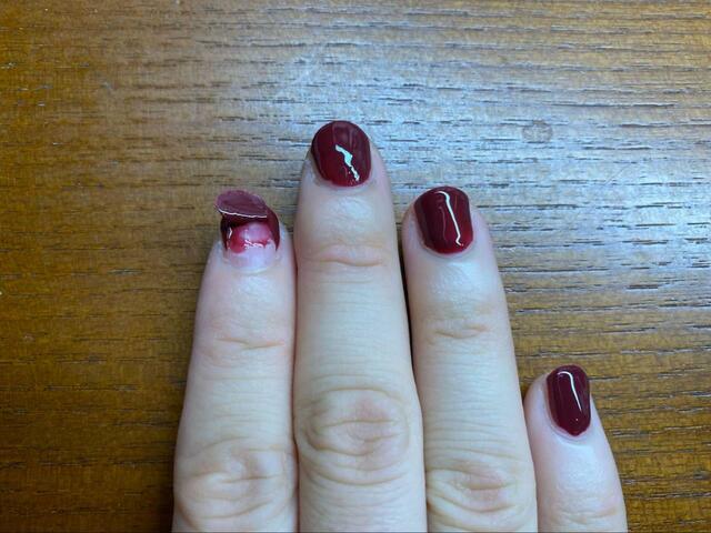 【チャームスティックジェル】硬化が弱いとオフしにくく崩れやすい