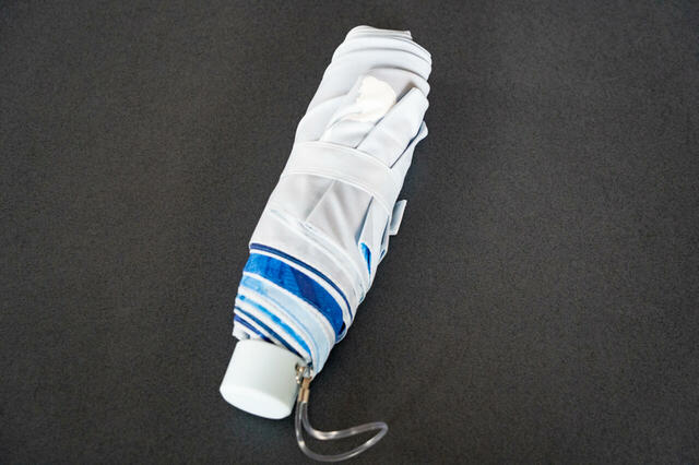 エルサ 折りたたみ傘 晴雨兼用 ポーチ入り SHINY DAY 3,500円