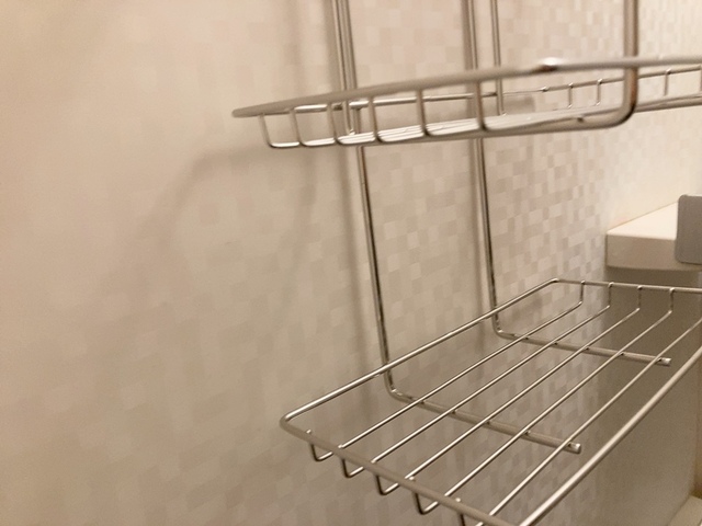 【ニトリ ステンレスシャワーラック】金具部分はオールステンレスなので、サビの心配もありません