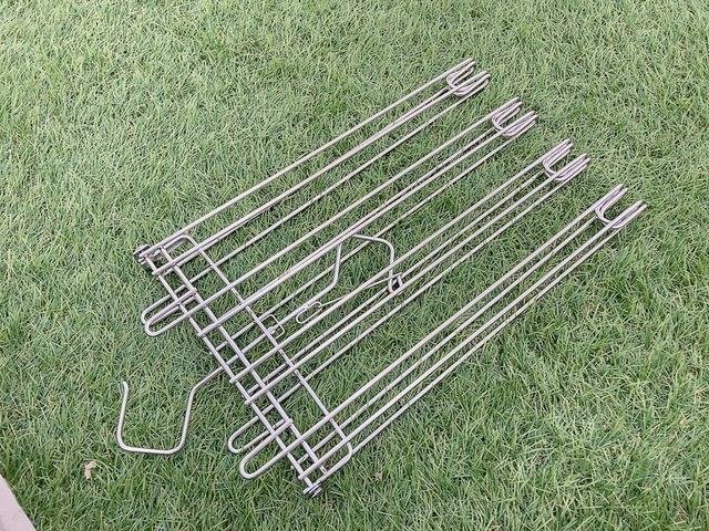 【カインズ 乾きやすく竿に掛けやすいステンレスタオルハンガー】畳んだまま竿に引っ掛けられます