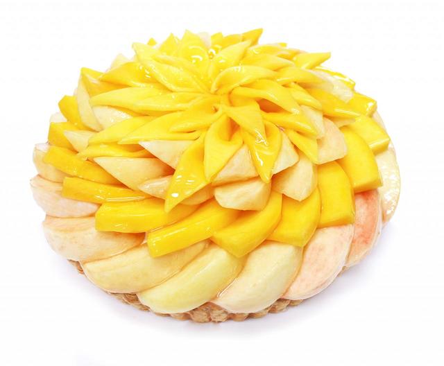 桃とマンゴーのケーキ　ベース：クリームチーズ