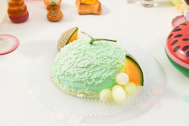 まるでメロンのようなケーキ!【スイーツブッフェ「スイーツコレクション with すみっコぐらし」】