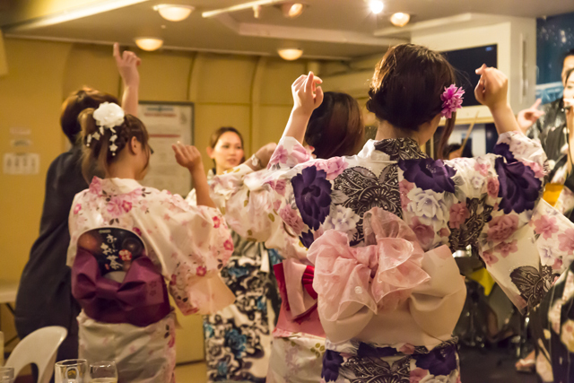 豪華クルージングで横浜の夜景を楽しめる「ゆかた祭り」