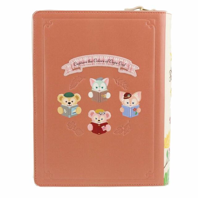 ショルダーバッグ｜4,300円｜「ダッフィー＆フレンズのオータム・ストーリーブック」スペシャルグッズ｜販売店舗：東京ディズニーシー「マクダックス・デパートメントストア」｜発売日：2023年9月7日（木）