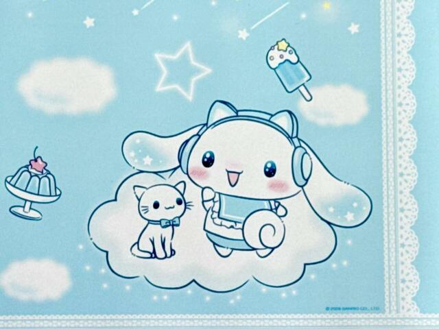 後ろを振り返るあざといシナモン。かわいすぎ!