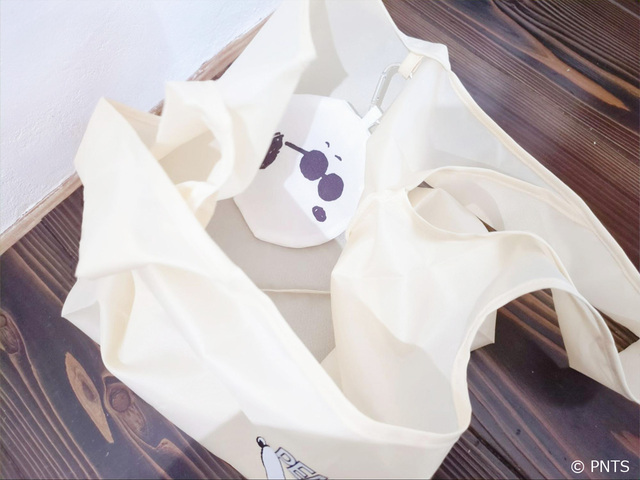 【ジョイフル×スヌーピー オリジナルデザインエコバッグ】生地もしっかりしていて、長めの持ち手は荷物を運びやすい！