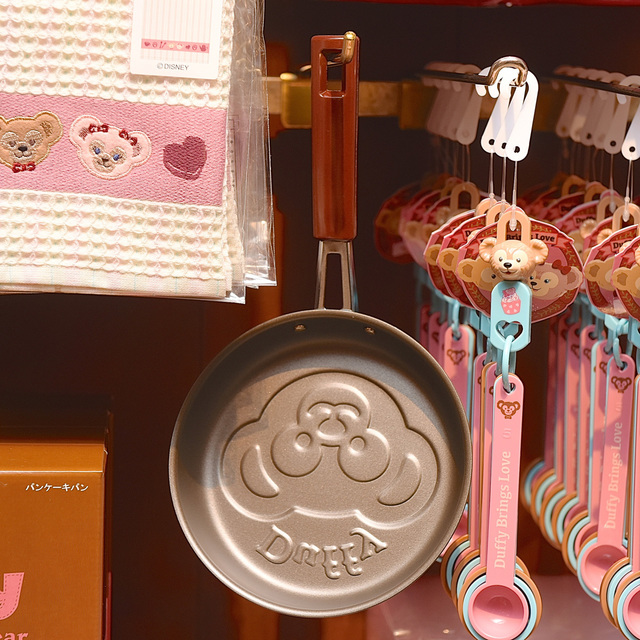 2016年「スウィート・ダッフィー」スペシャルグッズ|東京ディズニーシー(撮影 / MezzoMiki)