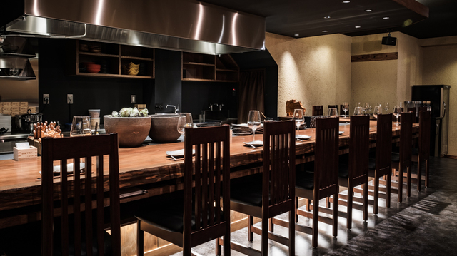 創作鉄板 粉者牛師（こなものうしし）