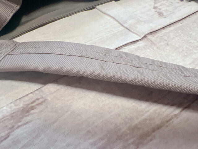 クッション入りなため、肩に食い込みにくいのがうれしいポイント！