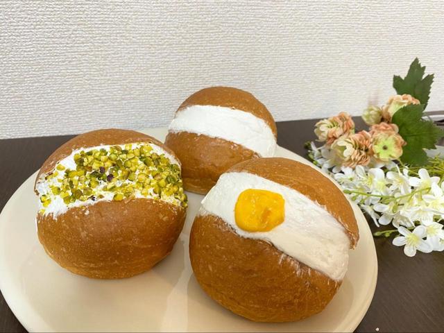 【デイリーヤマザキ　マリトッツォ　プレーン／ピスタチオ／マンゴー】パンの会社が作る驚きの本格派