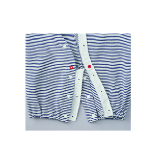 長袖　ドレスオール　　アップリケ付き｜3,278円 （税込）