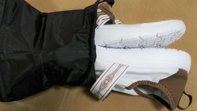 【ワークマン LIGHT(ライト) スリッポン】汚れても収納袋に入れて持ち運べば安心