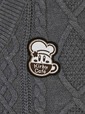 【GU×星のカービィ】『カービィカフェ』のマークをデザインした「ケーブルニットベスト Kirby」