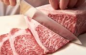 「厳選した黒毛和牛や熟成肉を食べ放題で！」【牛角食べ放題専門店】