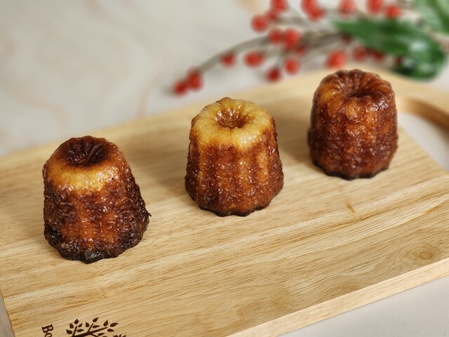 「成城石井 カヌレ」3個入り 410円、6個入り 755円（いずれも税込） 