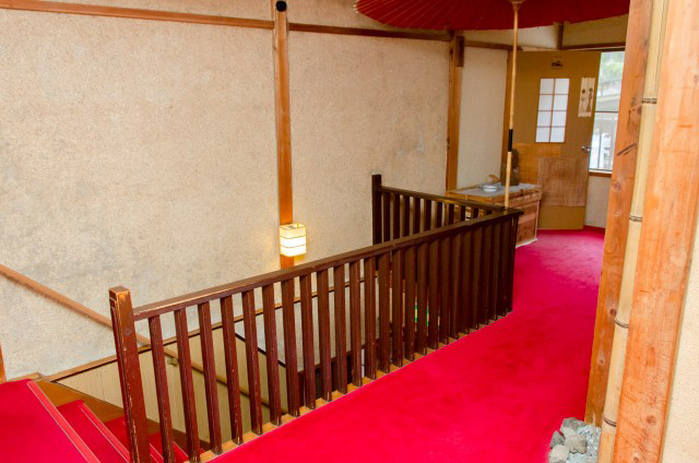 年季の入った館内。だが掃除は行き届いている