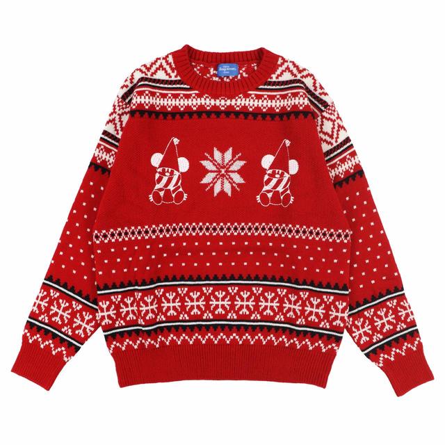 セーター 5,900円｜サイズ：M-L｜東京ディズニーリゾート「ディズニー・クリスマス」スペシャルグッズ｜販売店舗：東京ディズニーランド「ディズニー＆カンパニー」、東京ディズニーシー「エンポーリオ」｜発売日：2022年11月7日（月）