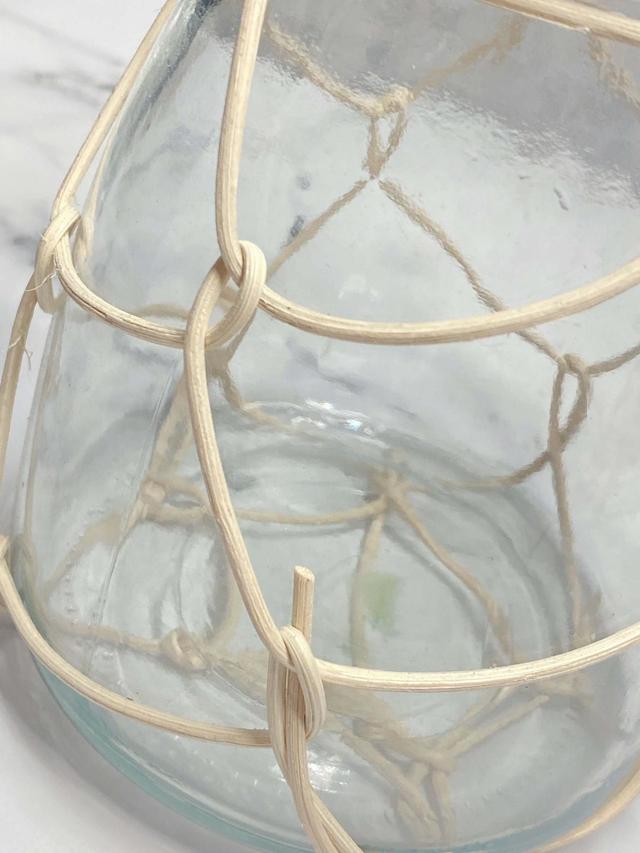 【ナチュラルキッチン】柳編みガラスフラワーベースシンプル／税込330円