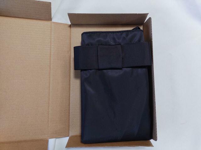 綺麗に、折りたたまれた状態